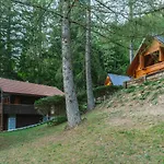 בית נופש Nature Escape Woodhouse *