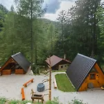 Nature Escape Woodhouse * Zirovnica