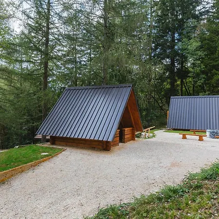 Nature Escape Woodhouse Zirovnica