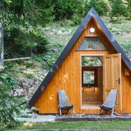 Nature Escape Woodhouse Zirovnica